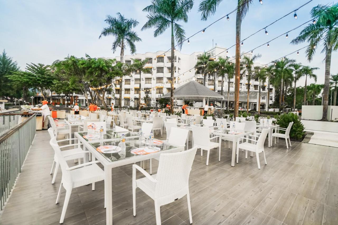 Sekupang Harris Resort Batam Waterfront מראה חיצוני תמונה