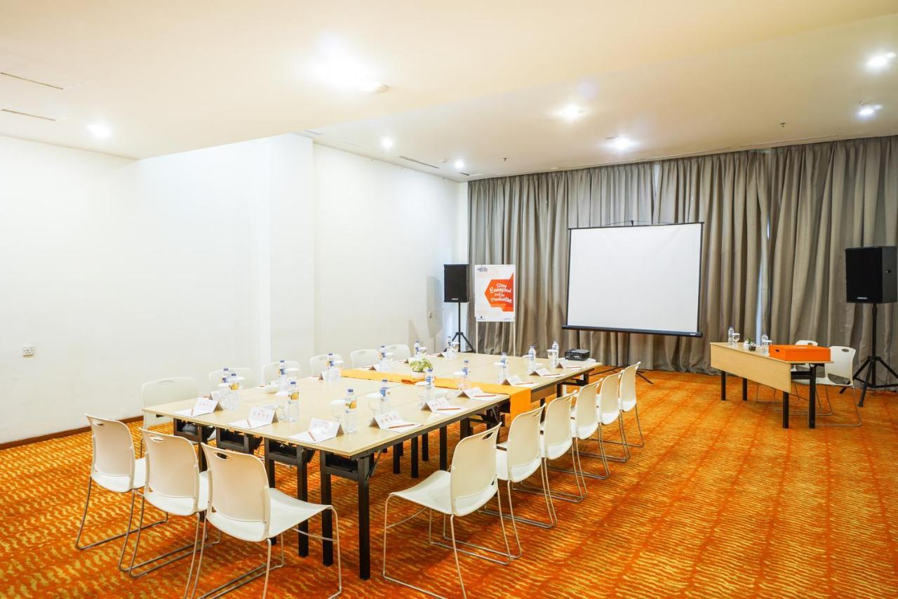Sekupang Harris Resort Batam Waterfront מראה חיצוני תמונה