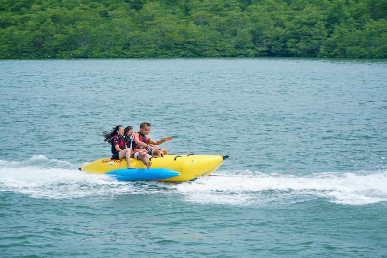 Sekupang Harris Resort Batam Waterfront מראה חיצוני תמונה