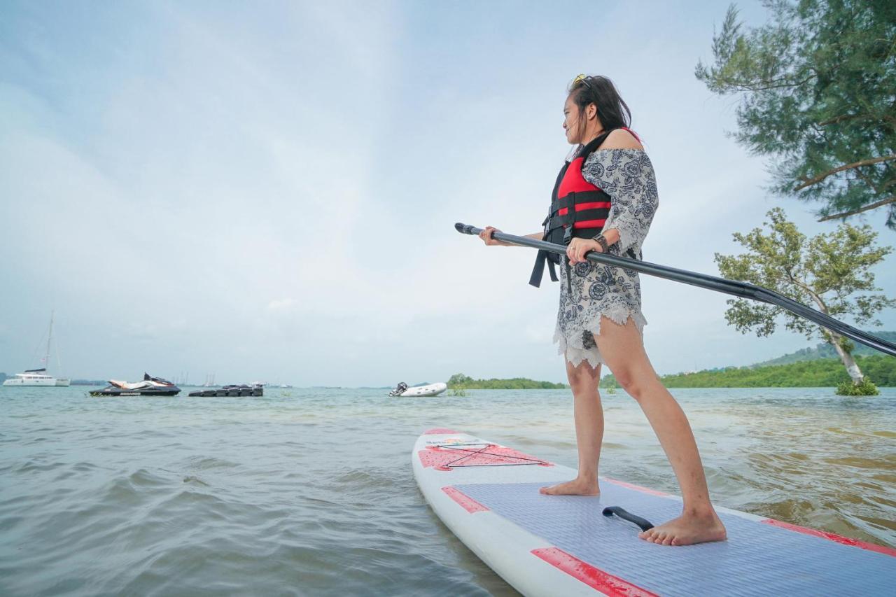 Sekupang Harris Resort Batam Waterfront מראה חיצוני תמונה